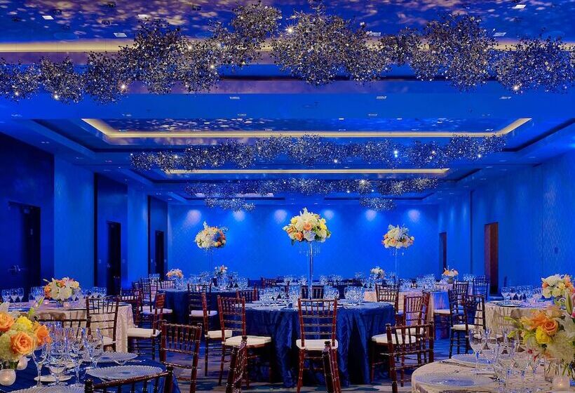 Отель Sonesta Bee Cave Austin Hill Country