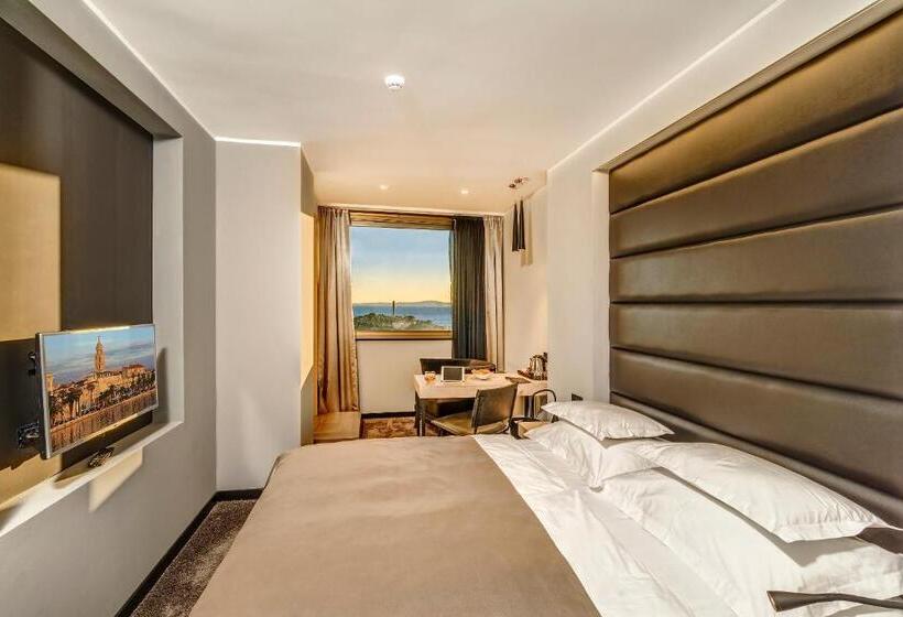 پانسیون The View Luxury Rooms