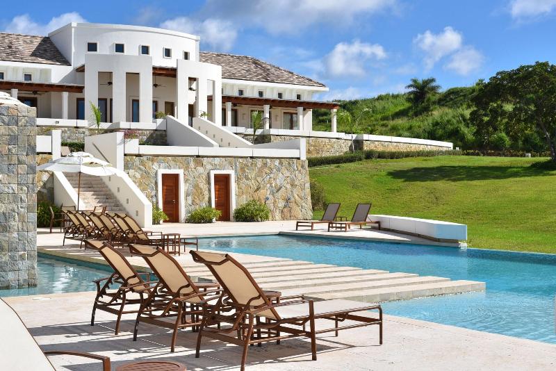 استراحتگاه Las Verandas Hotel & Villas