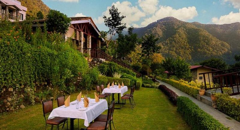 Курорт Sterling Corbett