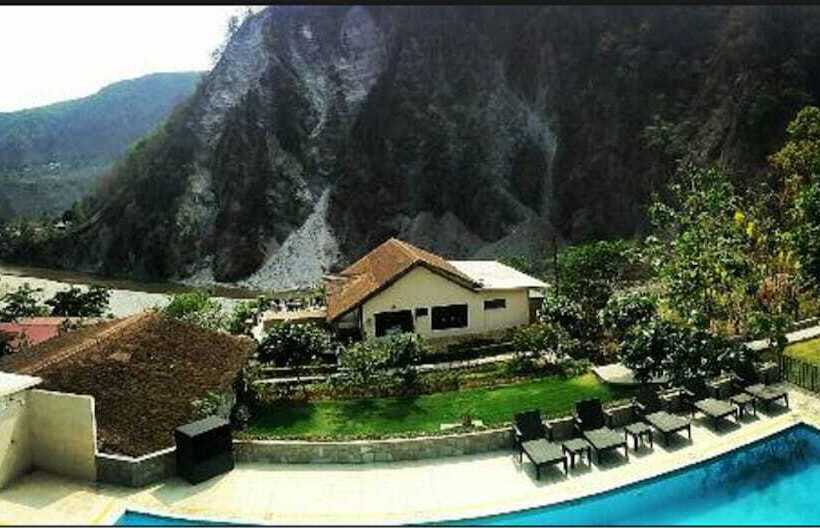 Курорт Sterling Corbett