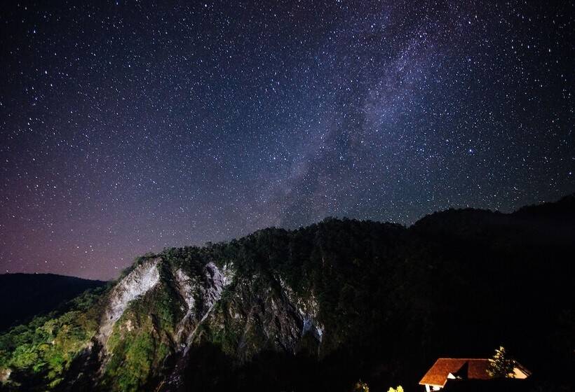 Курорт Sterling Corbett