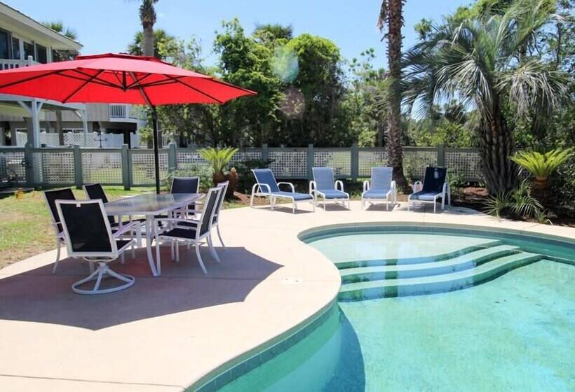 796 Marlin Dr