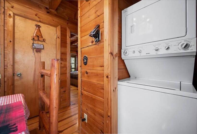 Bear Necessities Cozy Cabin Beside Briar Creek Fire Pit Wifi And Pet Friendly