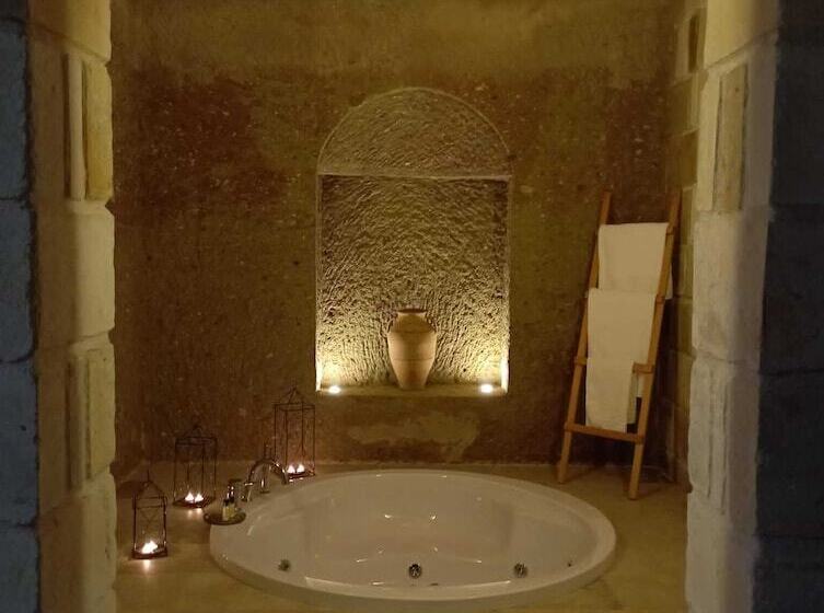 هتل Evanthia Cave Suites
