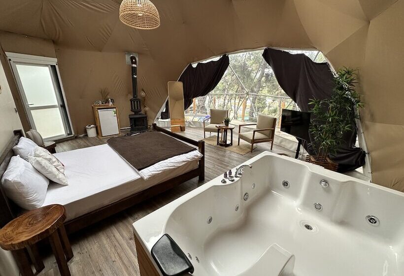 ホテル Glamping Büyükada