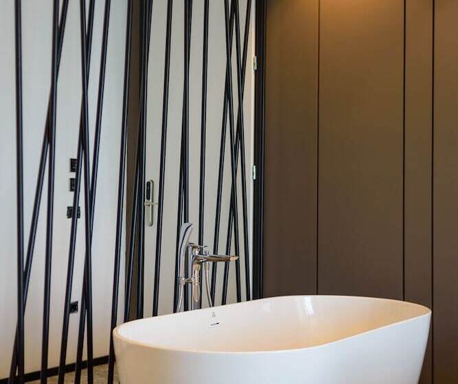 Nobus Hotel & Spa