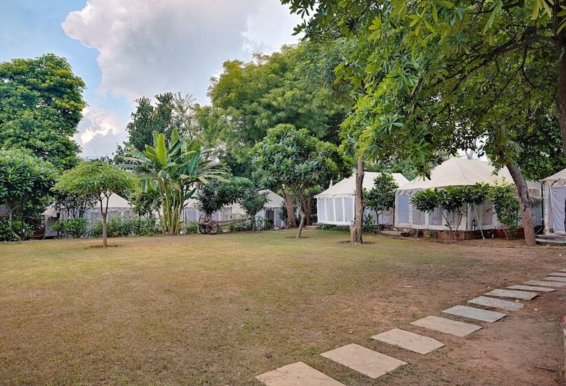 Hotel Ranthambore Tiger Resort By Park Tree