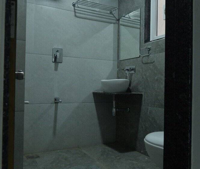 Отель Sai Inn