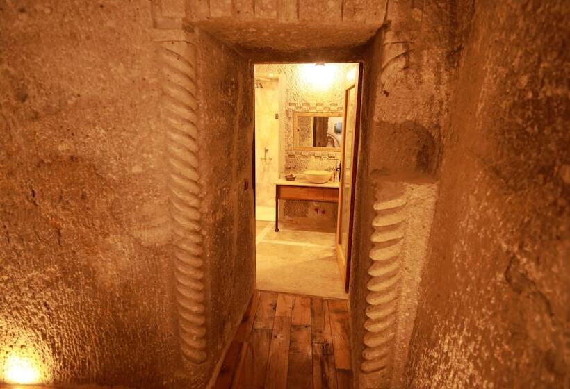 هتل Sarnich Cave Suites