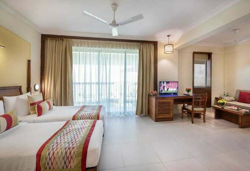 호텔 Sea Breeze Sarovar Portico Varca Goa