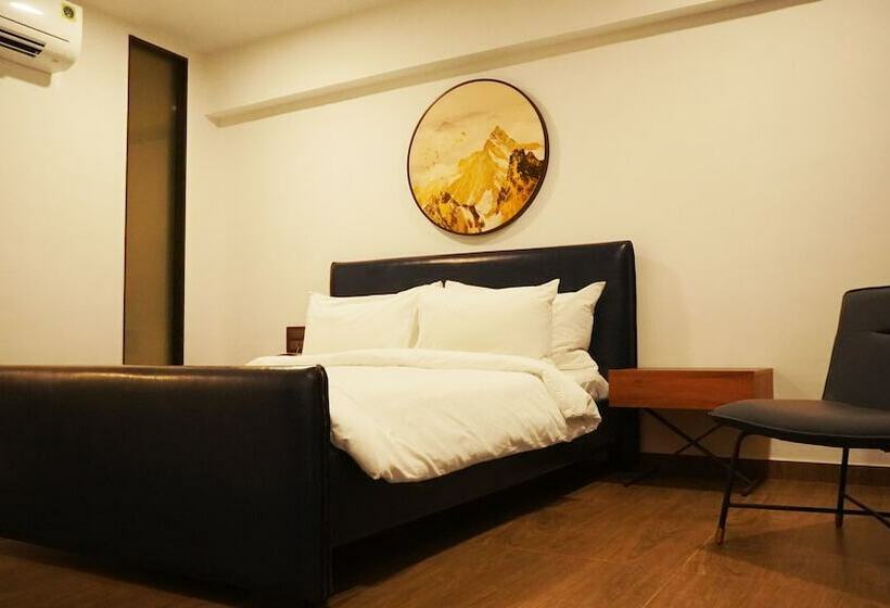 Отель Shanti Resorts