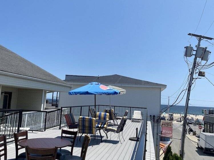 هتل Ships Inn