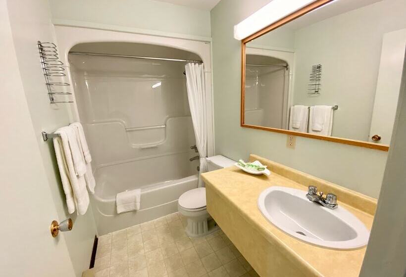 New Age Motel Inn