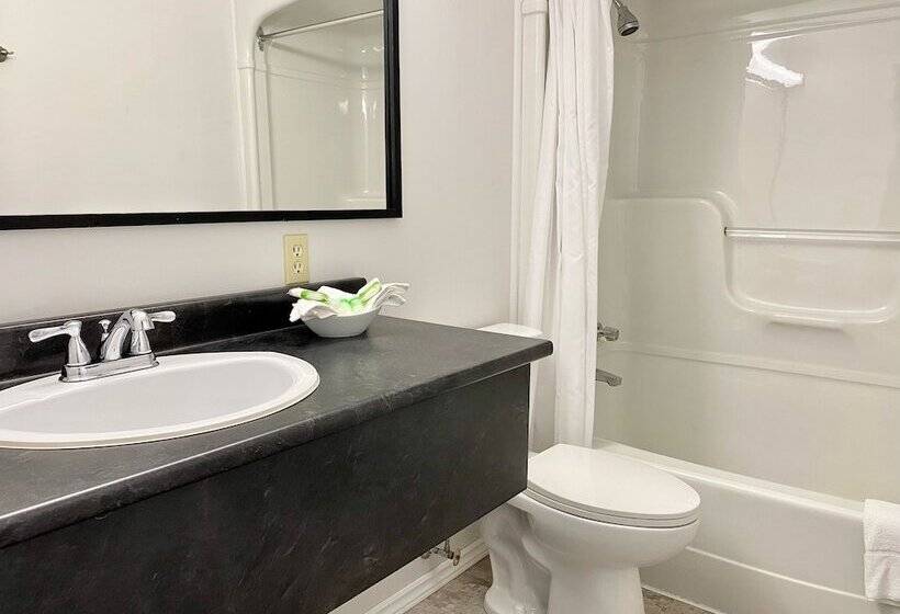 New Age Motel Inn