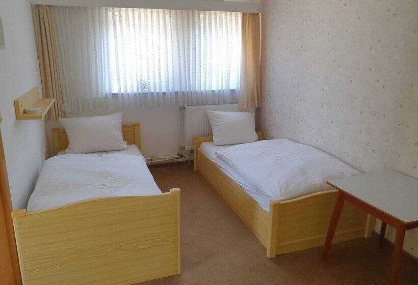 بنسيون Gästehaus Und Fitness Haus Bergquell