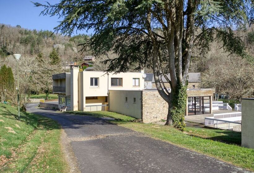 住所  Vacanceole  Le Domaine De Confolant