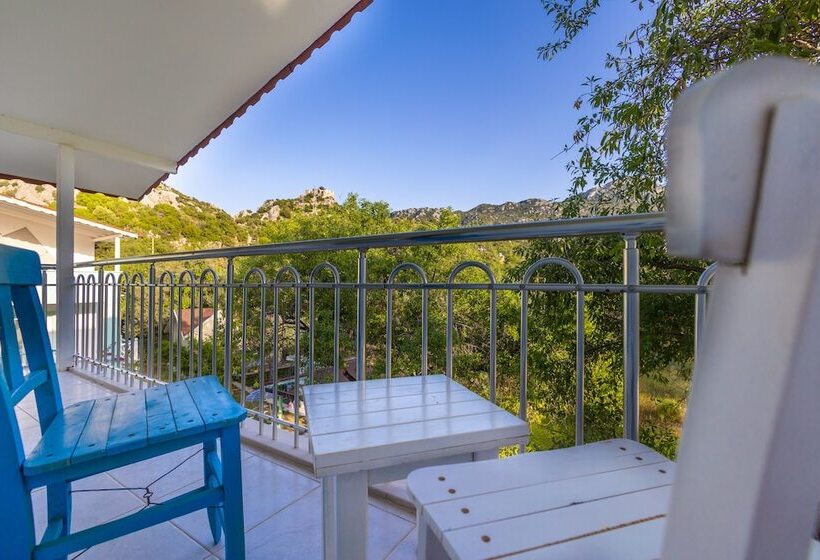 Defne Butik Otel