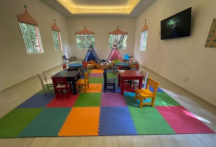 호텔 La Casa De Los árboles