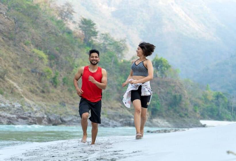 Отель Oneness Rishikesh By Ganga Kinare  A Luxury Wilderness Resort