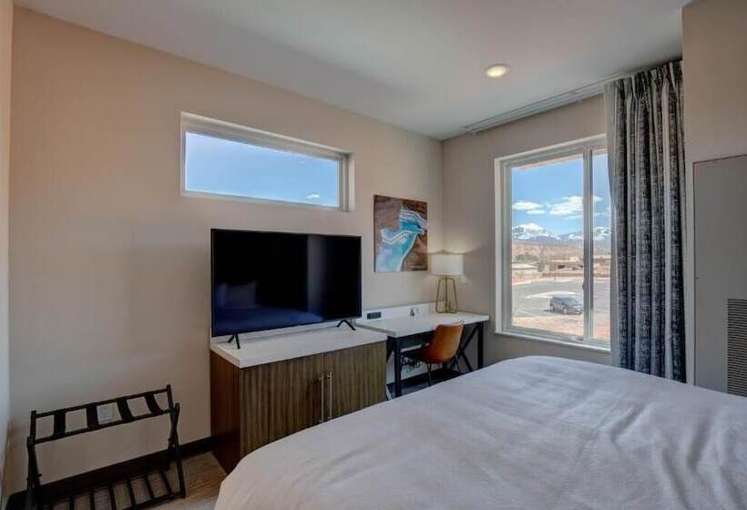 هتل Scenic View Inn & Suites Moab