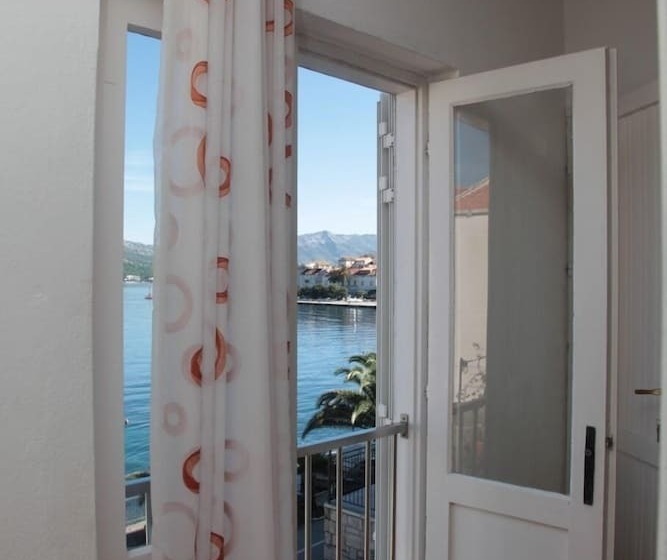 بنسيون Tereza In Center A1