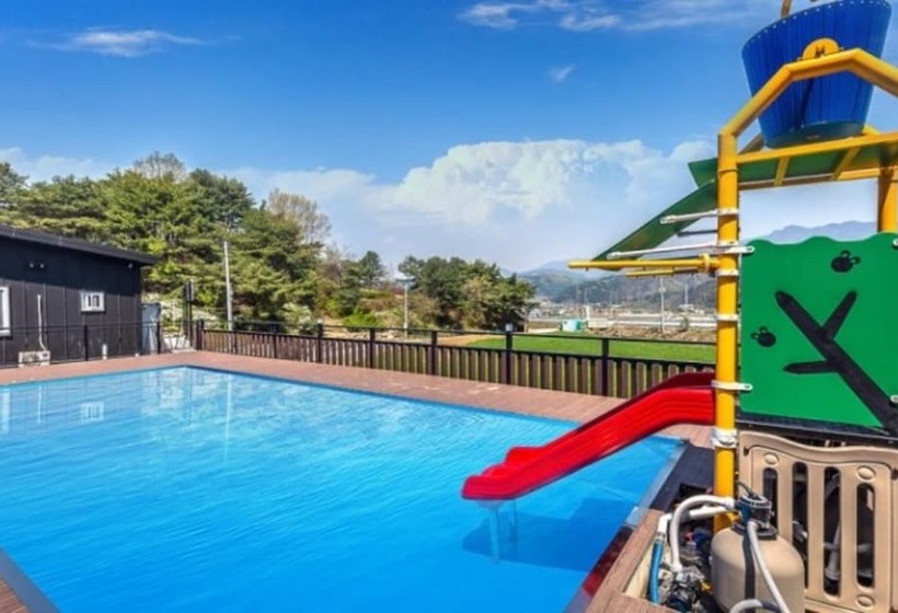 ペンション Gapyeong Dubai Dog Pool Villa