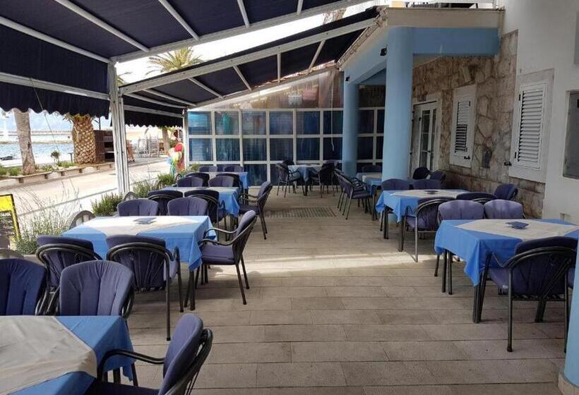 پانسیون Guesthouse Aurora