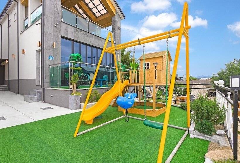 פנסיון Gyeongju Cheongun28 Kids Poolvilla