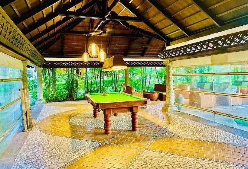 Plumeria Lake Resort & Spa