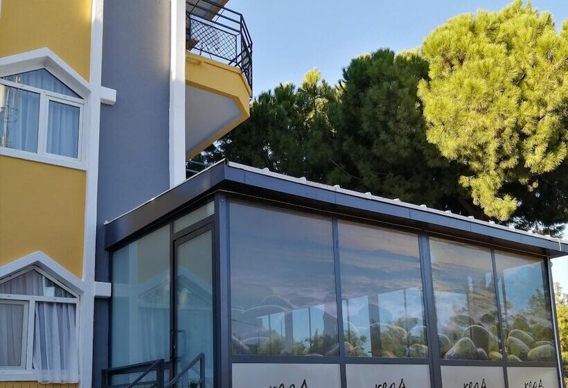 Rega Otel