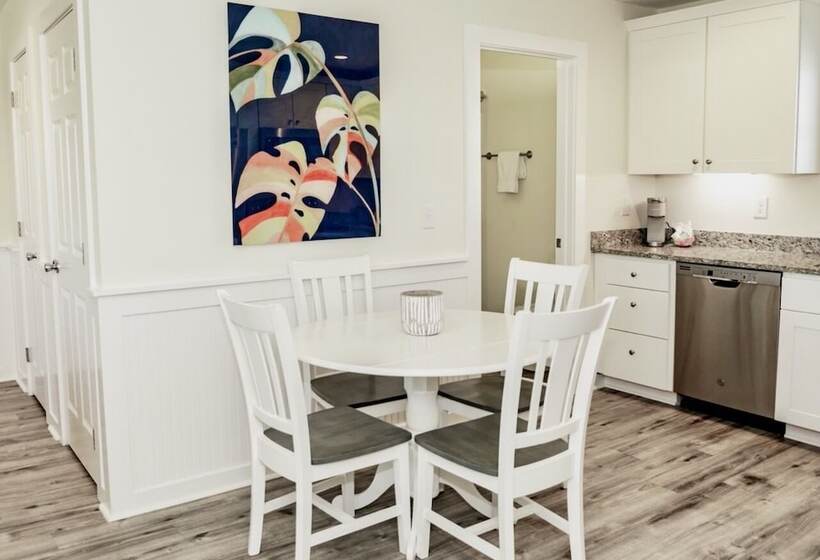 Saltwater Suites