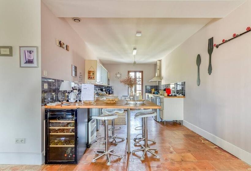 مبيت وإفطار Maison Dix