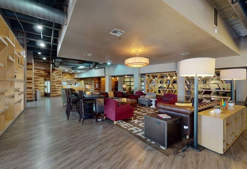 فندق Aggieland Boutique