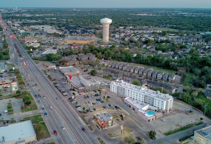 فندق Aggieland Boutique