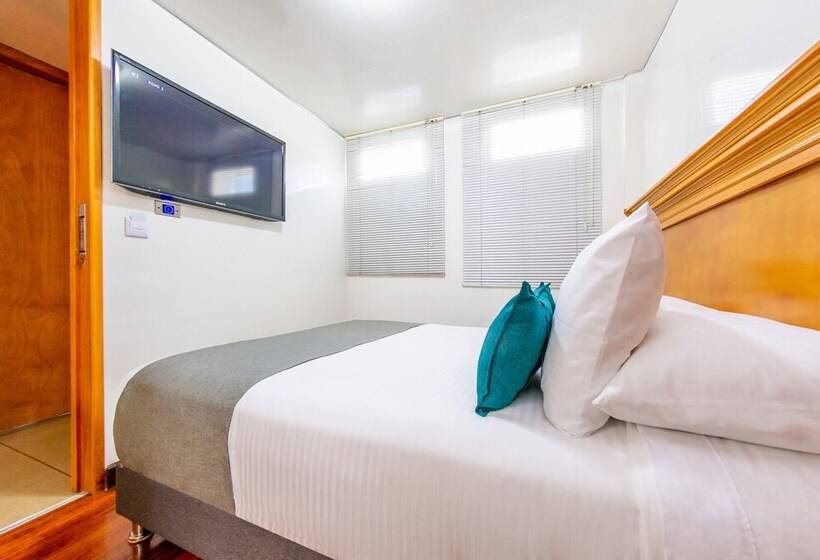 هتل Ayenda Golden Empresarial