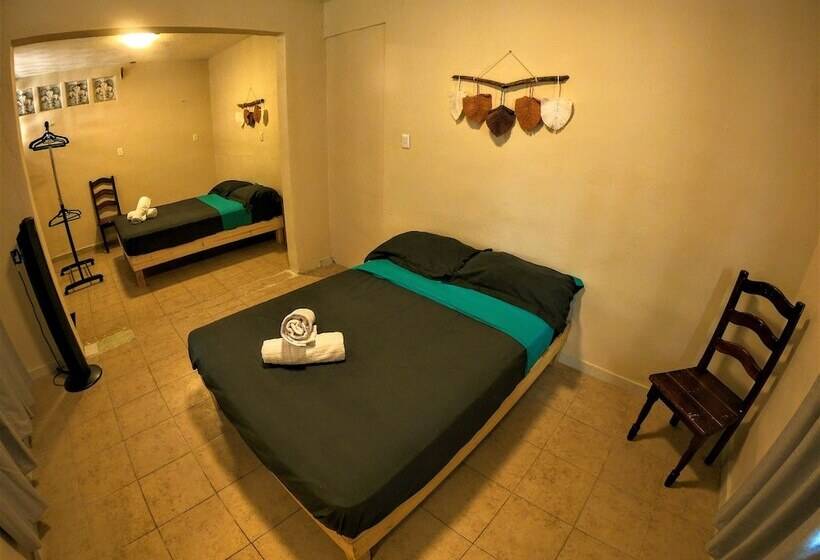 هتل Bacalar 3.30