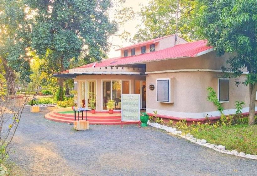 ホテル Bundela Bandhavgarh By Octave