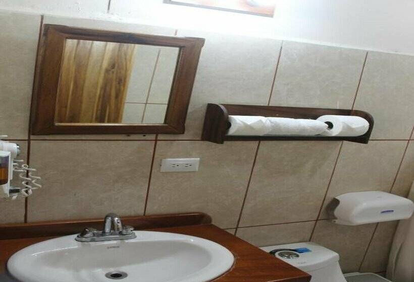 هتل El Bosque Lodging