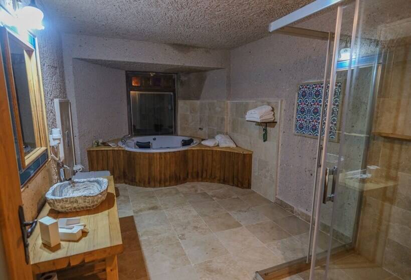 בית מלון כפרי Kalsedon Cave Suites