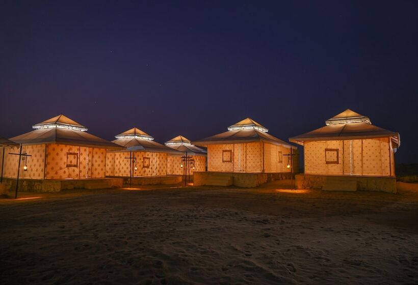فندق The Carvaan Resort