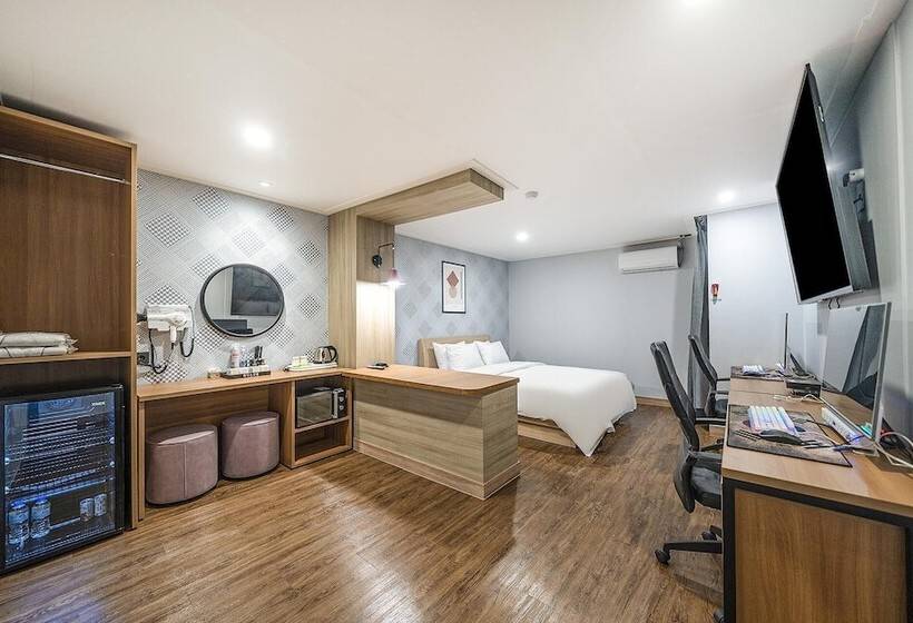 מוטל Suwon  Phoenix