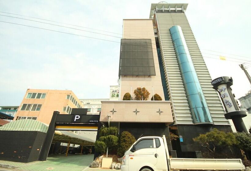 فندق على الطريق Uiryeong Aubeson