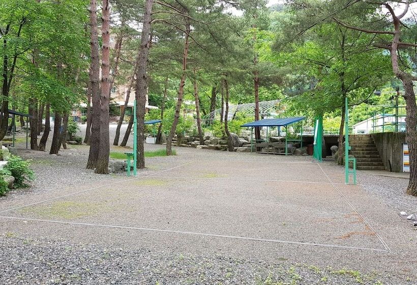 فندق على الطريق Yangyang Galcheon Family Resort