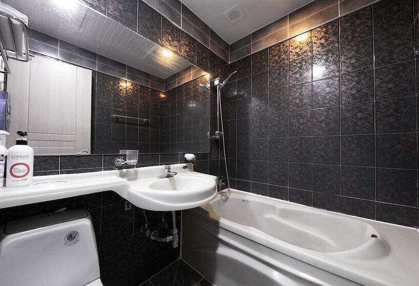 Мотель Yesan Shinwon Parktel