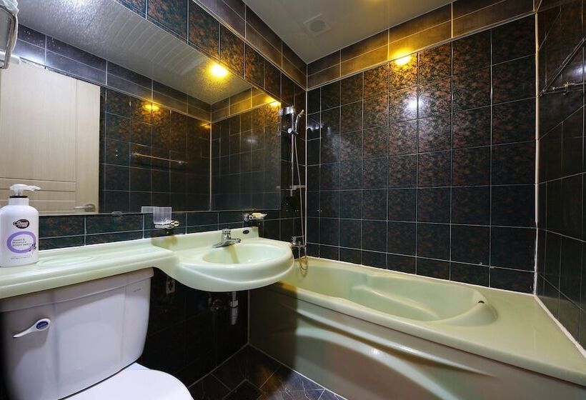 Мотель Yesan Shinwon Parktel
