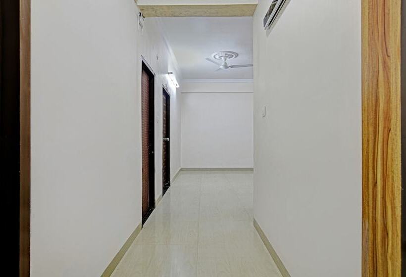 ペンション Treebo Alankar Hoshangabad Road