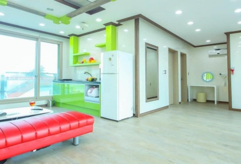 Wando Rivera Pension