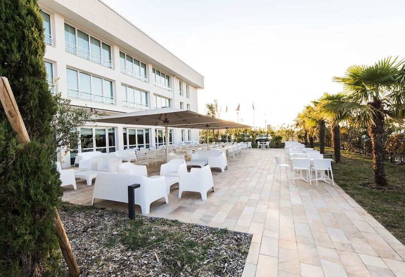 Westotel Tours Val De Loire