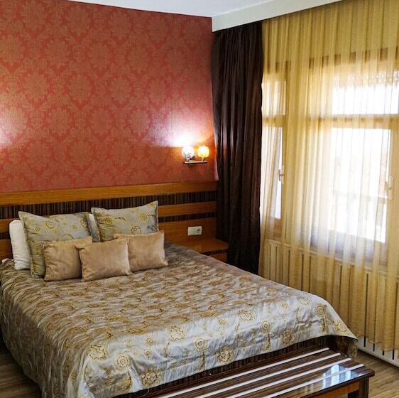 تختخواب و صبحانه Atlas Otel